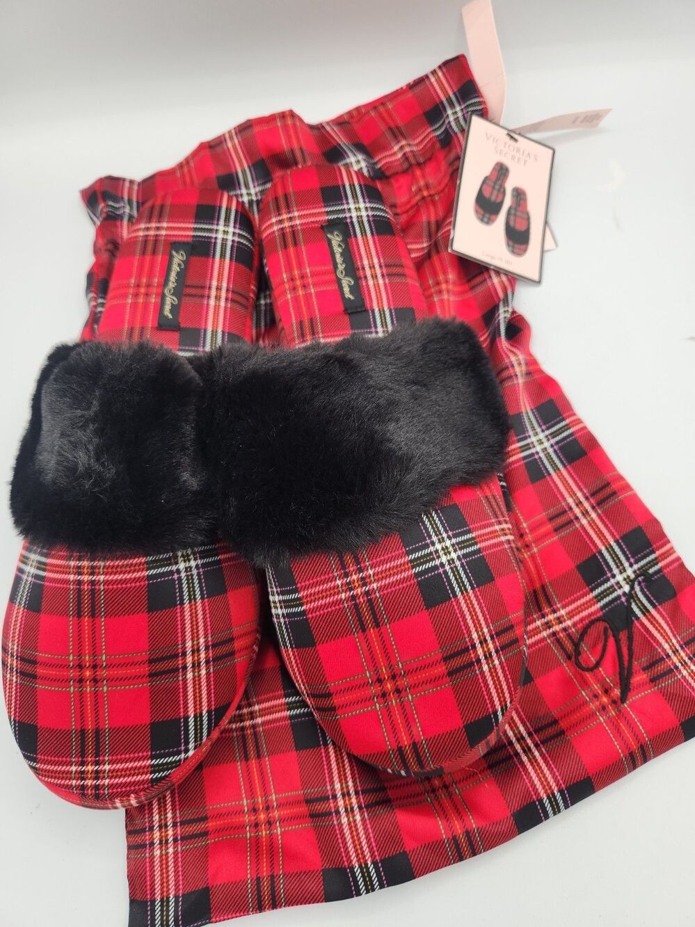 Victoria’s Secret Signature Satin Slippers / Red Plaid / Faux Fur / Large / NWT